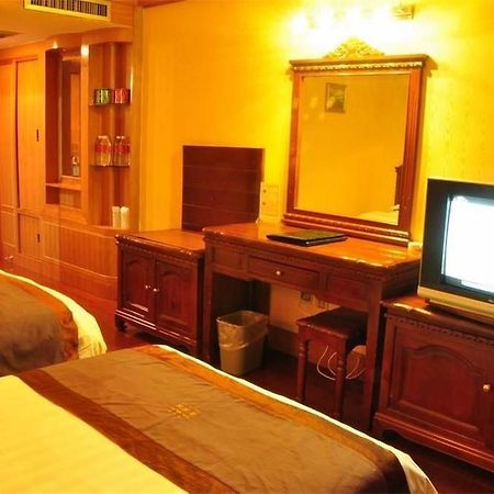 Yak Hotel Лхаса Екстериор снимка