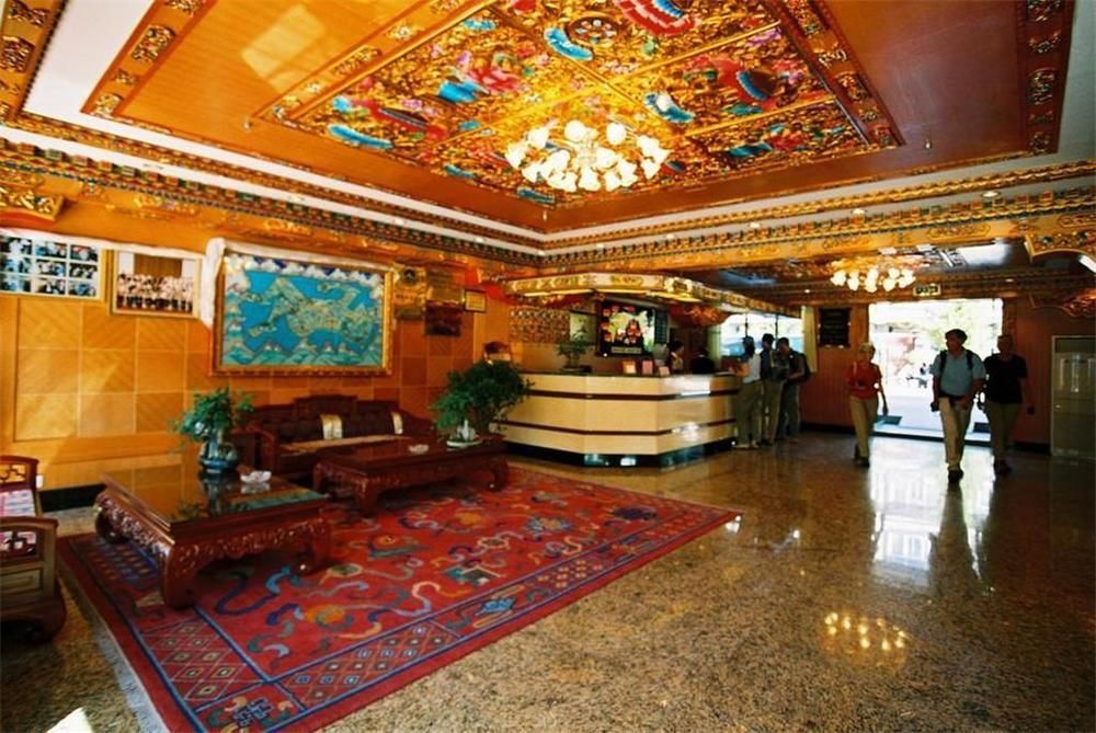 Yak Hotel Лхаса Екстериор снимка