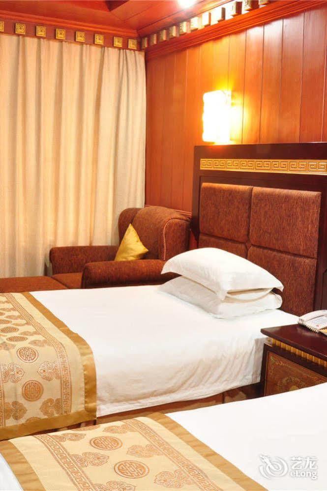 Yak Hotel Лхаса Екстериор снимка