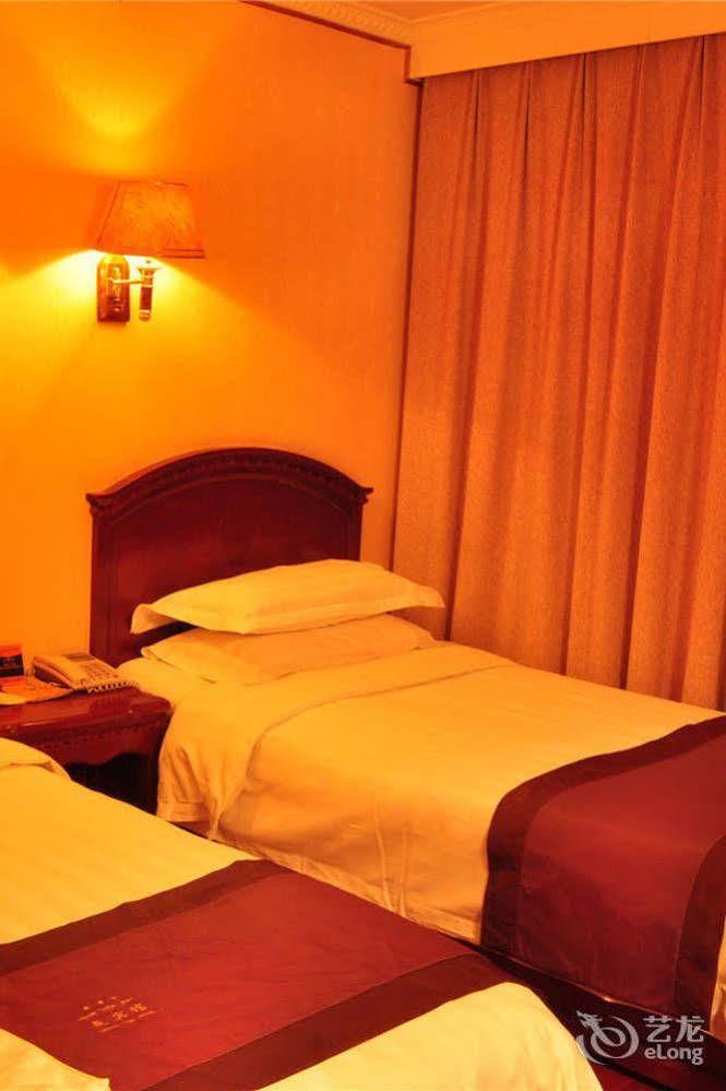 Yak Hotel Лхаса Екстериор снимка