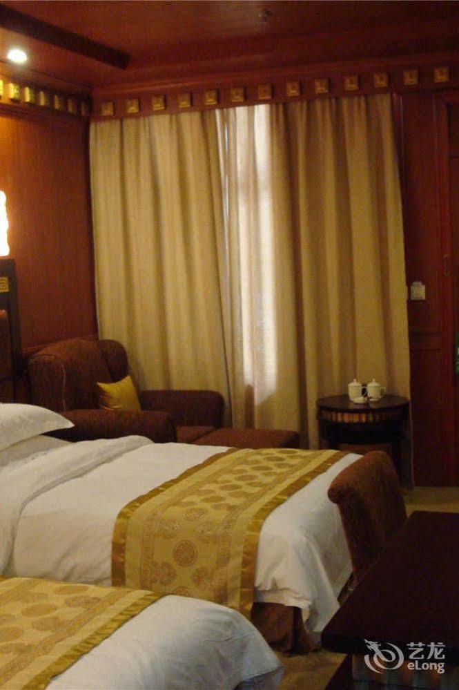 Yak Hotel Лхаса Екстериор снимка