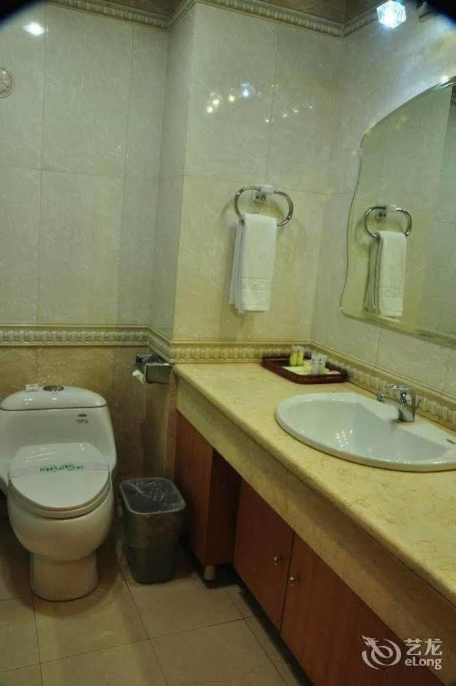 Yak Hotel Лхаса Екстериор снимка