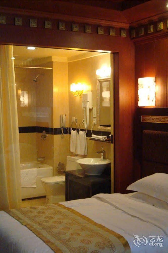 Yak Hotel Лхаса Екстериор снимка