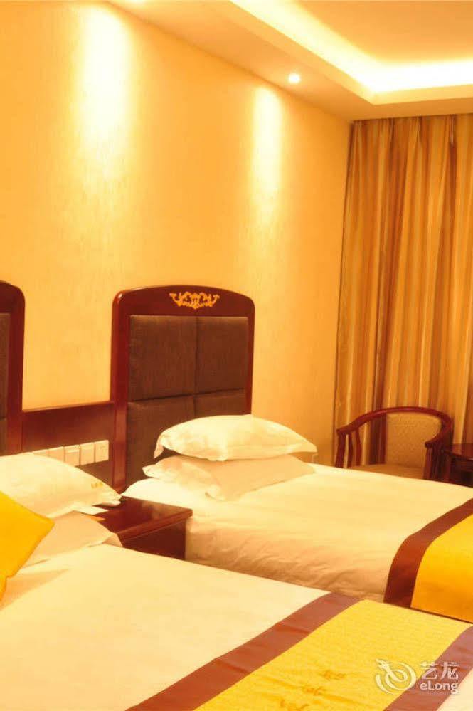 Yak Hotel Лхаса Екстериор снимка