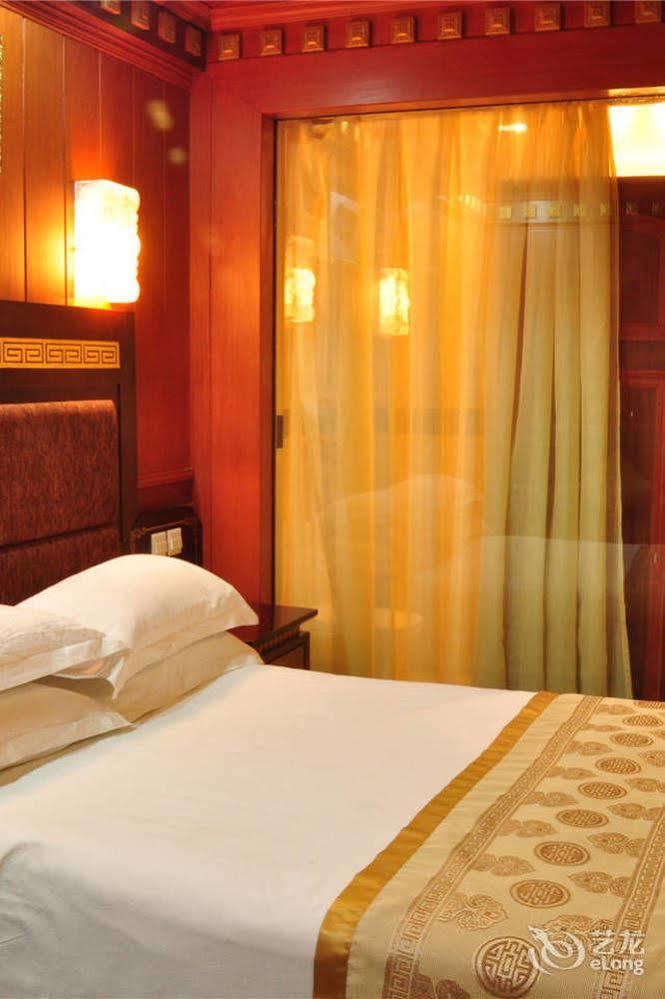 Yak Hotel Лхаса Екстериор снимка
